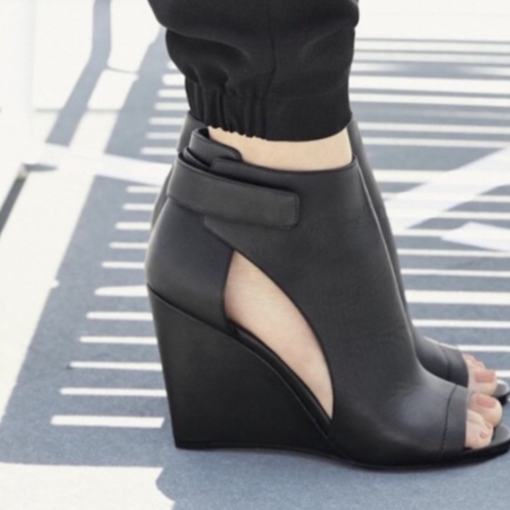 Vince Katia Booties - SUPER CUTE:  summer and fall